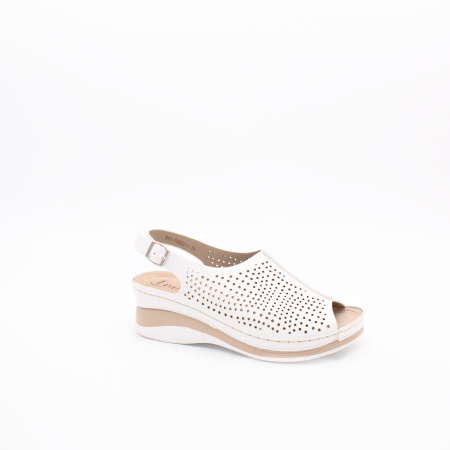 Босоножки на танкетке EVALLI