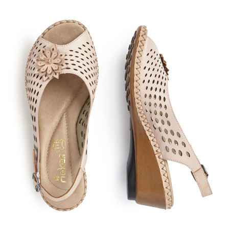 Босоножки с перфорацией и цветком