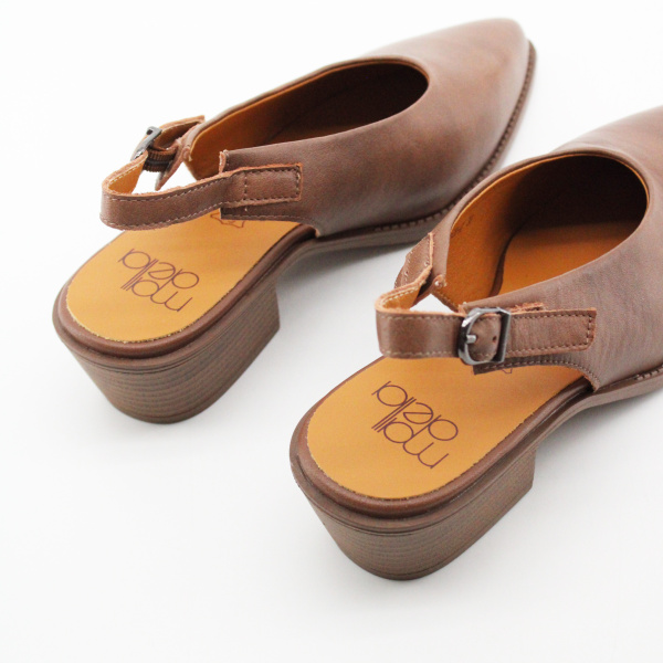 MADELLA туфли с узким носом