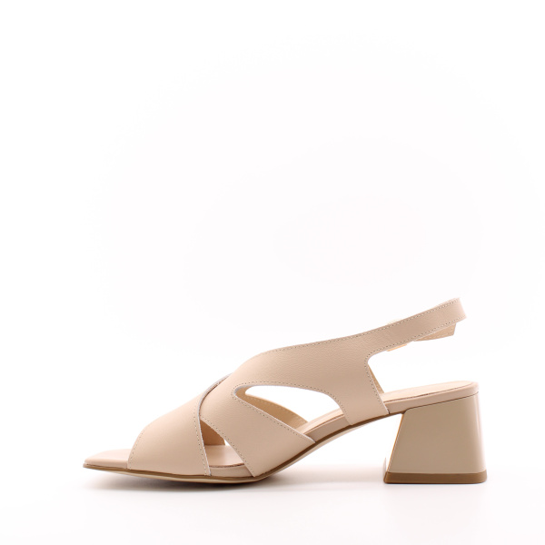 Классические бежевые босоножки на каблуке LADY COUTURE