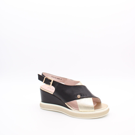 Босоножки на высокой платформе GALA