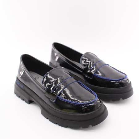 Лакированные лоферы MADELLA