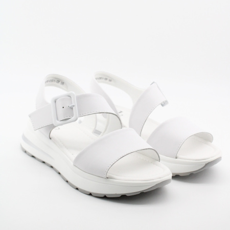 MADELLA босоножки