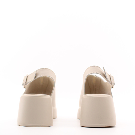 SPUR босоножки на массивной подошве