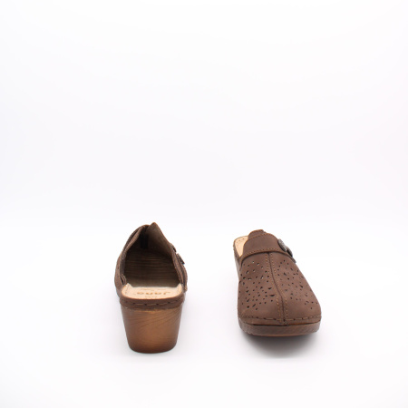 Сабо с декором 