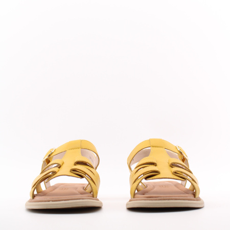 MADELLA сандалии желтого цвета