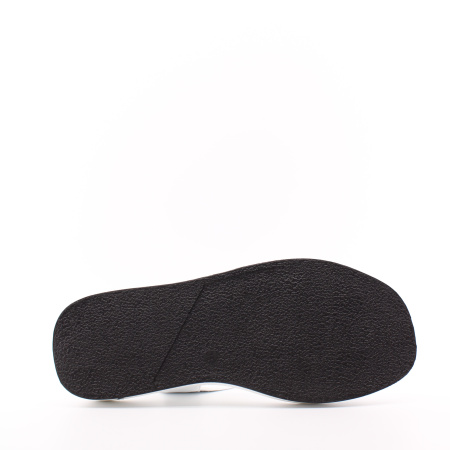 Босоножки белые BADEN