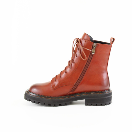 Ботинки высокие с затемненным носком MADELLA