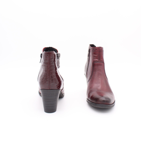 Ботильоны с затемненным носком