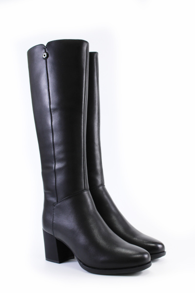 MADELLA кожаные сапоги с декором