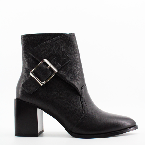 SPUR ботильоны на каблуке