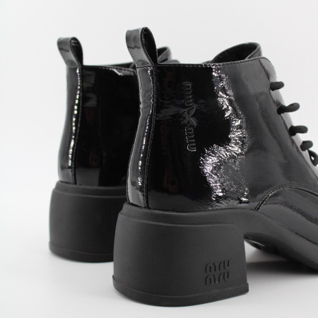 LUKME ботильоны лаковые на шнуровке