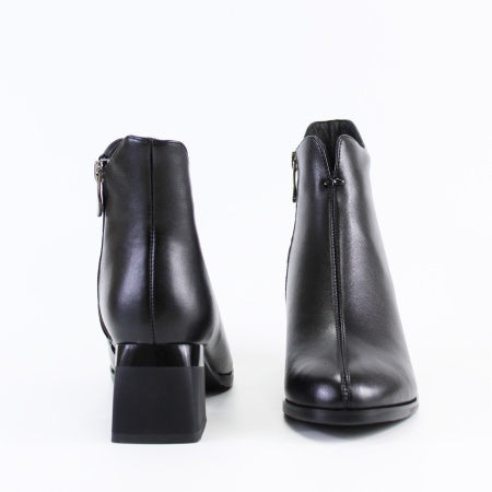 Ботильоны черные BONAVI