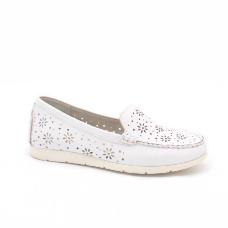 Белые мокасины с перфорацией CAPRICE