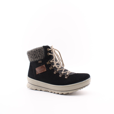 Ботинки на белой подошве