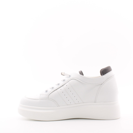 LUKME белые кожаные кеды на скрытой танкетке