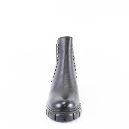 Ботинки с декором на тракторной подошве MADELLA