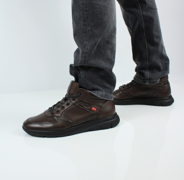 Кроссовки кожаные ROOMAN