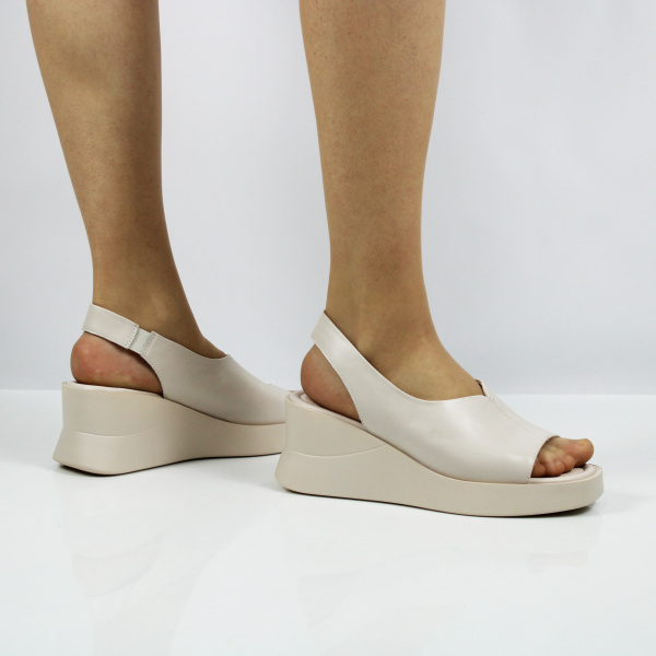 MADELLA босоножки на платформе 