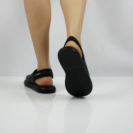 COVANI сандалии с закрытой союзкой