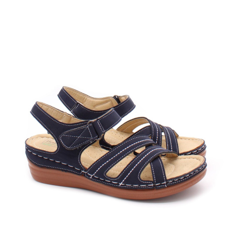 Босоножки с контрастной строчкой AVENIR