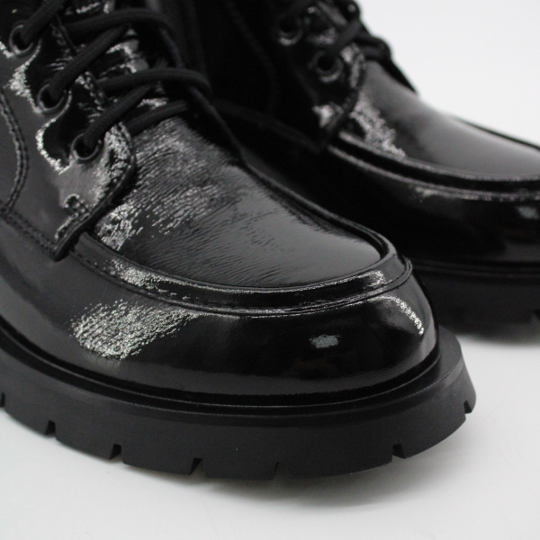 TOFA лаковые ботинки на шнуровке