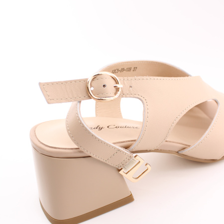 Классические бежевые босоножки на каблуке LADY COUTURE