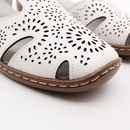 TOFA туфли с перфорацией