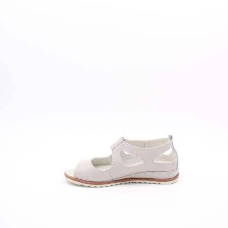 Сандалии из кожи