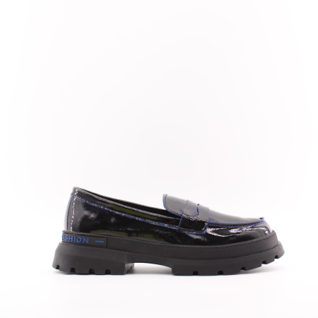 Лакированные лоферы MADELLA