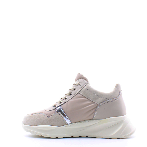 Кроссовки KUMFO