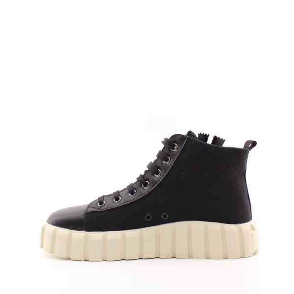 Высокие чёрные кеды из текстиля на объемной подошве MADELLA
