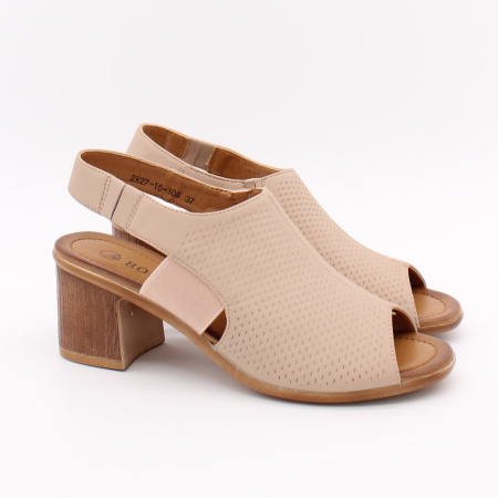 Босоножки бежевые на устойчивом каблуке BONAVI