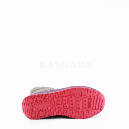 Ботинки замшевые на цветной подошве