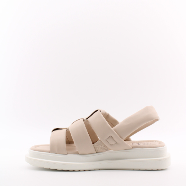 Босоножки MADELLA