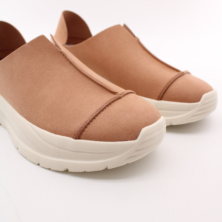 GRUNBERG розовые слипоны -нога просто отдыхает