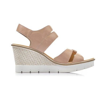 Розовые босоножки на танкетке RIEKER