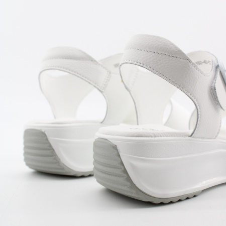 MADELLA босоножки