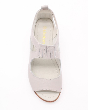 Сандалии из кожи