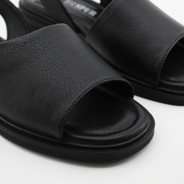 SPUR черные босоножки