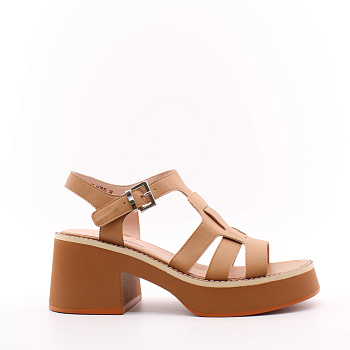 Босоножки на массивной подошве RESPECT