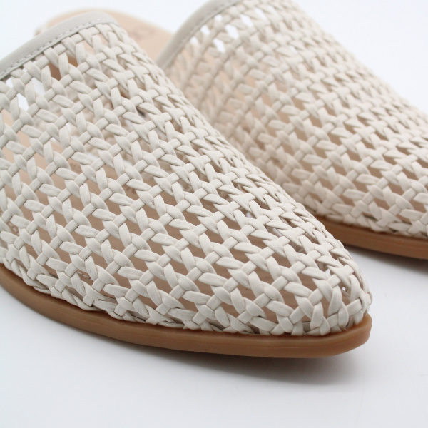 MADELLA летние мюли тренд сезона