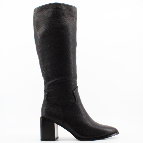 SPUR сапоги на каблуке