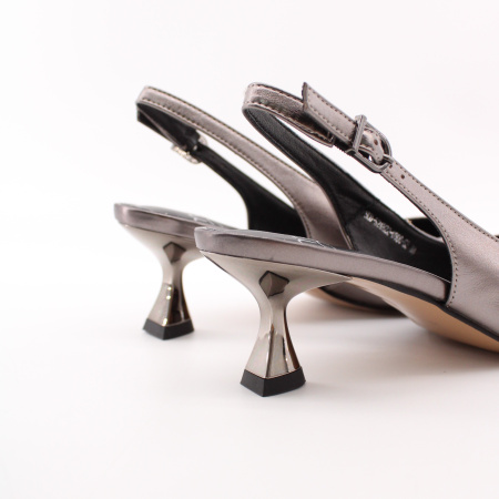 MADELLA открытая пятка, зауженный носок