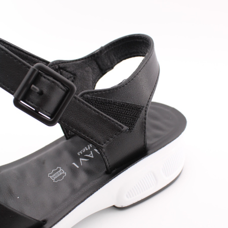 LUKME черные босоножки на застежке