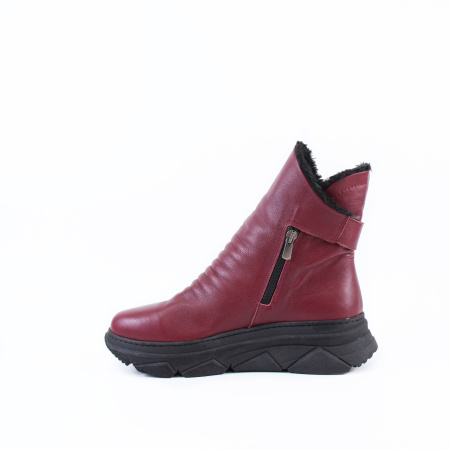 Ботинки на липучках