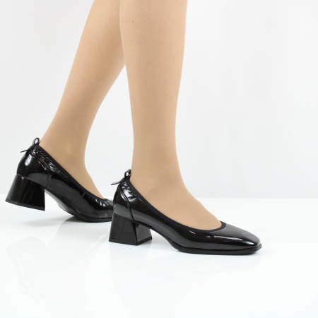 Лодочки лакированые WILMAR